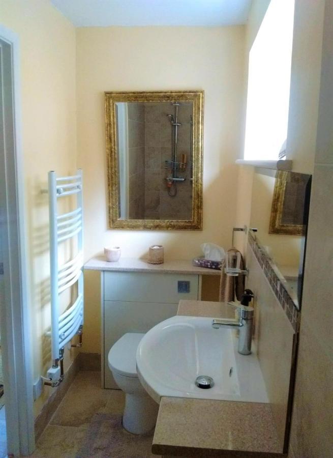 Bed and Breakfast Sunny Patch Stroud  Esterno foto
